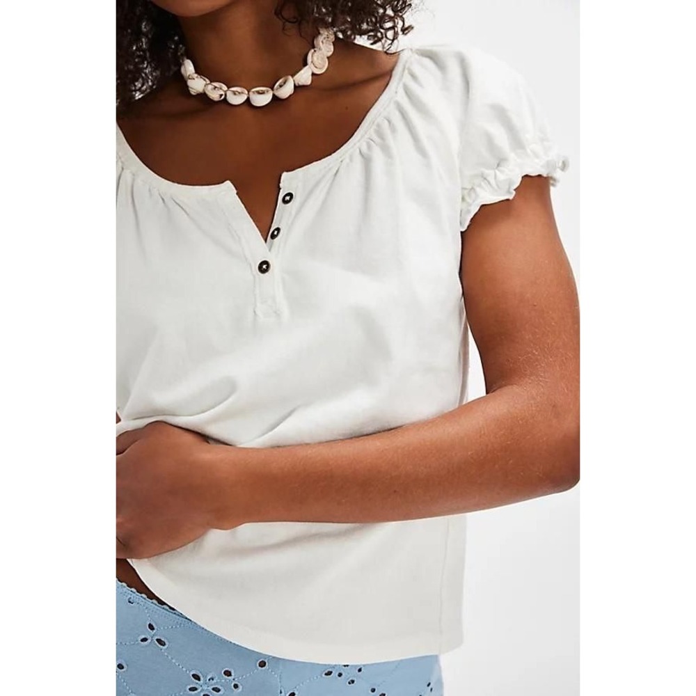 120. We the Free Issa Tee at Free People in Clean Ivory, Size: Medium